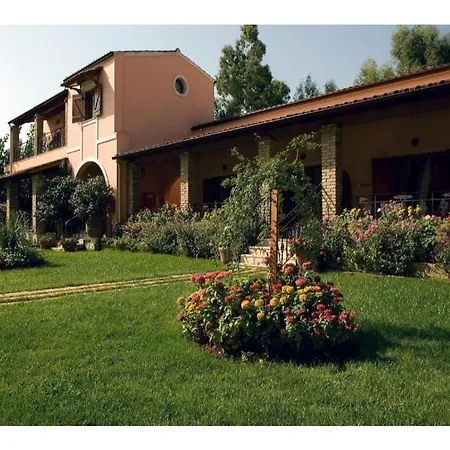 Corfu Club Standard 3 * Danília